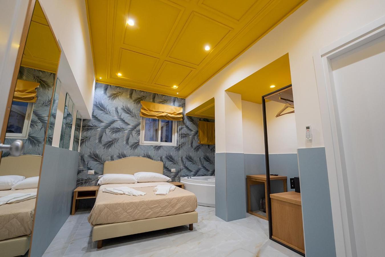 Greros H. Rooms Napoli Centro By Clapa Group Dislocated Hospitality Экстерьер фото